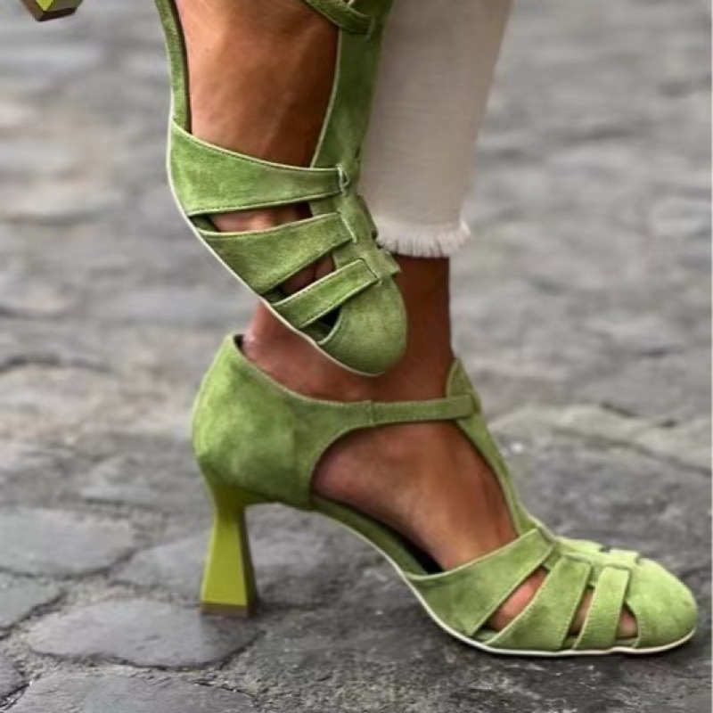 Women Formal Wear For Office - Damen Grüne Wildleder Kitten-Heel T-Riemen Sandalen