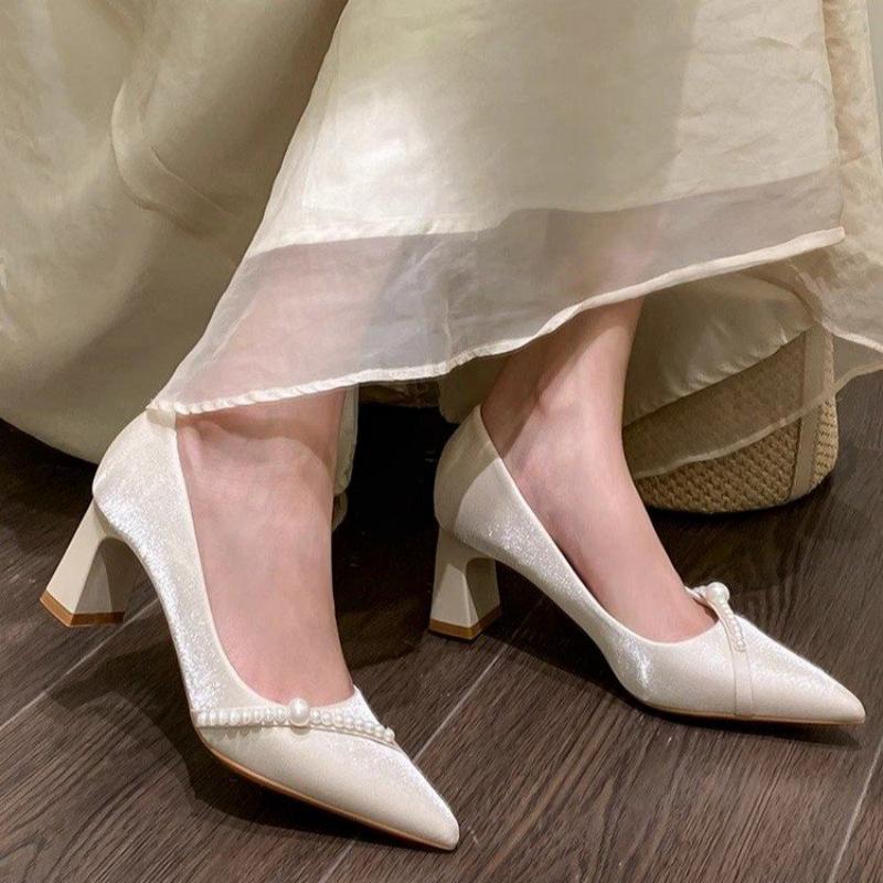 Women Formal Wear For Office - Elegante, perlenverzierte Pumps mit spitzer Zehenpartie