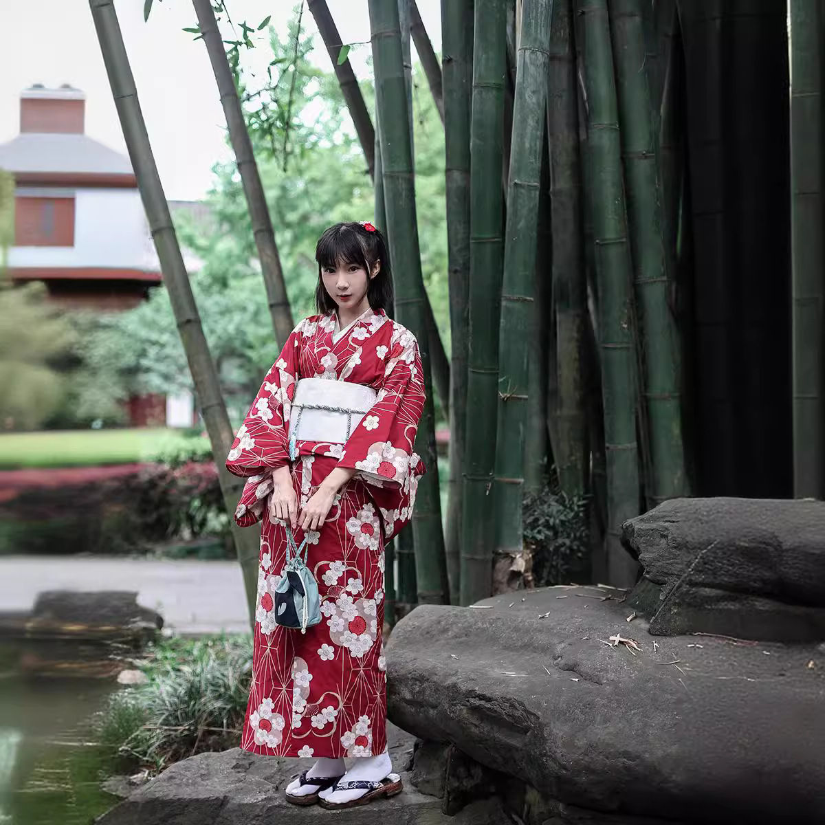 Roter japanischer Yukata-Kimon – Women'S Formal Traditional Wear Bewertung und Preis