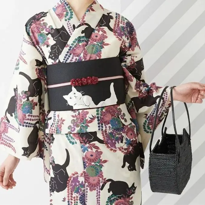 Traditioneller japanischer Kim – Women Formal Wear Sale Bewertung und Preis